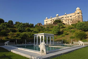 Swimming pool, Karni Fort Bambora Palace Hotel, Rajasthan, India