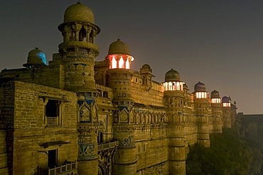 Illuminated Man Singh Palace, Gwalior Fort, Gwalior, Madhya Pradesh, India, Asia