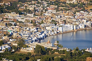 Pushkar on the sacred Pushkar Lake, Rajasthan, India, Asia