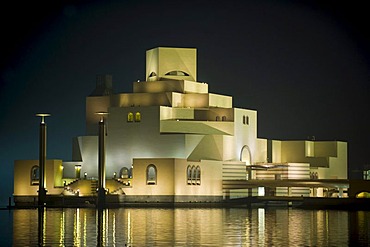 The Museum of Islamic Art, Corniche, Doha Bay, Doha, Qatar, Arabian Peninsula, Middle East