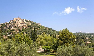 View of Gordes, Provence, France, Europe