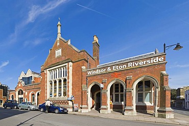 Windsor & Eton Riverside Railway Station, Windsor, Berkshire, England, United Kingdom, Europe