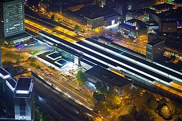 Aerial view, night shot, main train station, Essen, Ruhrgebiet region, North Rhine-Westphalia, Germany, Europe