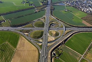 A1, Kamener Kreuz motorway junction, tangent, Bergkamen, Ruhrgebiet region, North Rhine-Westphalia, Germany, Europe