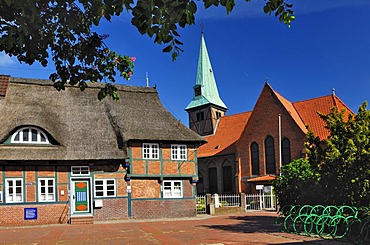 Church of the Holy Cross and historic sexton's house in Kirchdorf, Wilhelmsburg, Hamburg, Germany, Europe