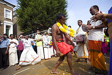 Chariot Festival participants, Shri Kanaga Thurkkai Amman Temple, Ealing, London, England, United Kingdom, Europe