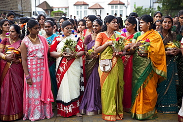 Chariot Festival participants, Shri Kanaga Thurkkai Amman Temple, Ealing, London, England, United Kingdom, Europe