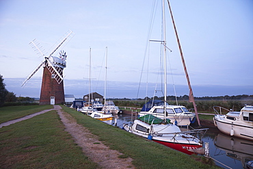 Horsey Mill, Norfolk Broads, Norfolk, East Anglia, England, United Kingdom, Europe