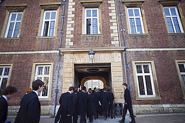 Students entering Eton College, Eton, Berkshire, England, United Kingdom, Europe