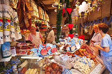 Meat stall, Viktualienmarkt, Munich, Bavaria, Germany, Europe