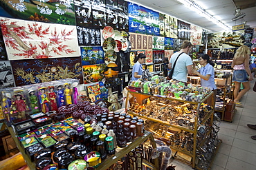 Souvenir stall, Ben Thanh Market, Ho Chi Minh City, Vietnam, Indochina, Southeast Asia, Asia