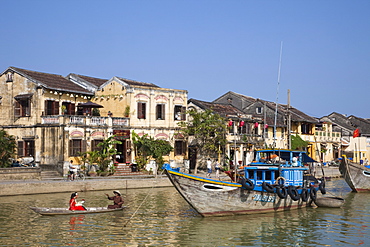 Town skyline and Thu Bon River, Hoi An, UNESCO World Heritage Site, Vietnam, Indochina, Southeast Asia, Asia