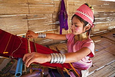 Long Neck Karen hilltribe from the Golden Triangle weaving, Chiang Mai, Thailand, Southeast Asia, Asia