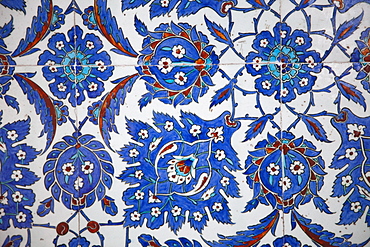 Tiling in the Rustempasa Mosque, Istanbul, Turkey, Europe