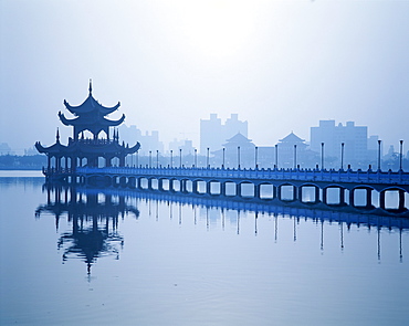 Lotus Lake, Nine Cornered Bridge and Wuli Pagoda at dawn, Kaohsiung, Taiwan, Asia