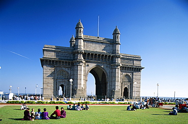 Gateway to India, Mumbai (Bombay), Maharastra, India, Asia