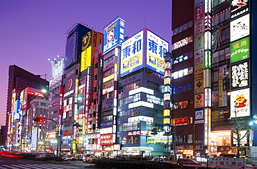 Shinjuku, Shinjuku-dori at night, Tokyo, Honshu, Japan, Asia