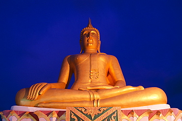 Big Buddha, Gold Buddha statue at night, Ko Faan, Ko Samui, Thailand, Southeast Asia, Asia