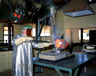 Gold pouring demonstration, Hannas North Tourist Mine, Kalgoorlie, Western Australia, Australia, Pacific