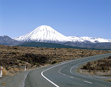 Mount Ngauruhoe, Tongariro National Park, UNESCO World Heritage Site, Tongariro, North Island, New Zealand, Pacific