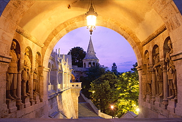 Night view of the Fishermens Bastion, Buda, UNESCO World Heritage Site, Budapest, Hungary, Europe