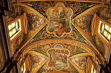 View of ceiling inside St. Pauls Shipwreck Church, Valetta, UNESCO World Heritage Site, Malta, Europe