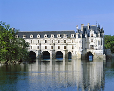 Chenonceau Castle (Chateau de Chenonceau) and Cher River, UNESCO World Heritage Site, Chenonceaux, Indre et Loire, Loire Valley, France, Europe