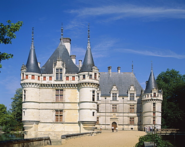 Azay-le-Rideau Castle (Chateau d'Azay-le-Rideau), Azay-le-Rideau, Indre et Loire, Loire Valley, France, Europe