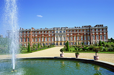 Hampton Court Palace, Greater London, England, United Kingdom, Europe