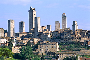 Medieval town skyline, San Gimignano, UNESCO World Heritage Site, Tuscany (Toscana), Italy, Europe