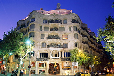 Casa Mila (La Pedrera), by Antoni Gaudi, UNESCO World Heritage Site, Barcelona, Catalonia, Spain, Europe