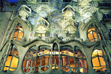 Casa Batllo at night, by Antoni Gaudi, Barcelona, Catalonia, Spain, Europe