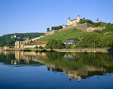 Marienberg Fortress (Festung Marienberg) and River Main, Wurzburg, Romantic Road (Romantische Strasse), Bavaria, Germany, Europe