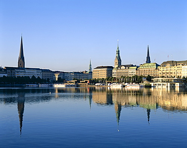 City skyline and Binnenalster Lake, Hamburg, Schleswig-Holstein, Germany, Europe