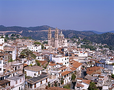 City skyline and Santa Prisca church, Taxco, Mexico, North America