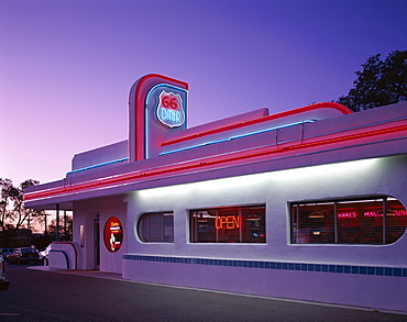 Route 66 Diner at night, Route 66, Albuquerque, New Mexico, United States of America, North America