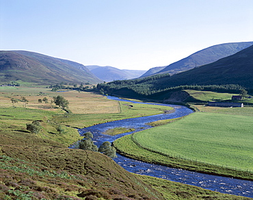 Clunie Water, Braemar, Grampian, Scotland, United Kingdom, Europe