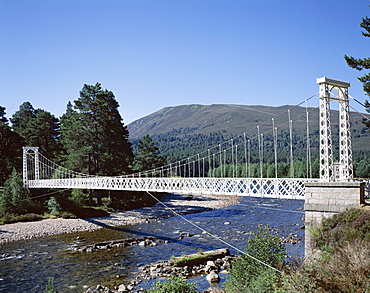 Invercauld Bridge and River Dee, Braemar, Grampian, Scotland, United Kingdom, Europe