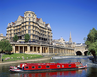 River Avon and canal boat, Bath, UNESCO World Heritage Site, Somerset, England, United Kingdom, Europe