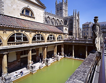 Roman Baths and Bath Abbey, Bath, UNESCO World Heritage Site, Somerset, England, United Kingdom, Europe