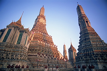 Wat Arun (Temple of the Dawn), Bangkok, Thailand, Southeast Asia, Asia