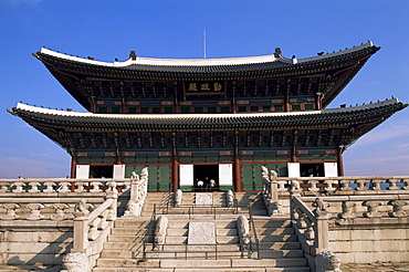 Geunjeongjeon Pavilion, Gyeongbokgung Palace, Seoul, South Korea, Asia