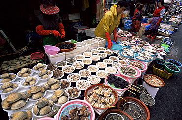 Seafood stall, Jagalchi Market, Busan, South Korea, Asia