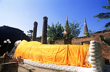 Reclining Buddha statue at Wat Yai Chai Mongkhon, Ayutthaya Historical Park, Ayutthaya, Thailand, Southeast Asia, Asia