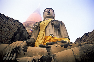 Buddha statue at Wat Yai Chai Mongkhon, Ayutthaya Historical Park, UNESCO World Heritage Site, Ayutthaya, Thailand, Southeast Asia, Asia