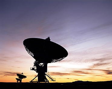 The Very Large Array are radio telescopes consisting of 27 parabolic dish antennae each 25 metres in diameter, Socorro, New Mexico, United States of America, North America