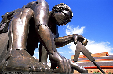 Bronze statue of Sir Isaac Newton by Eduardo Paolozzi, British Library, London, England, United Kingdom, Europe