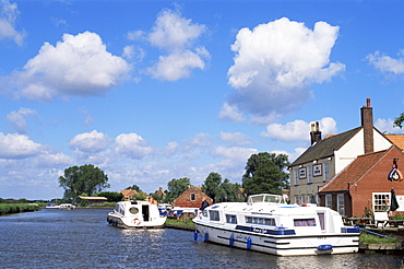 Riverside pub on the River Bure at Stokesby, Norfolk Broads, Norfolk, England, United Kingdom, Europe