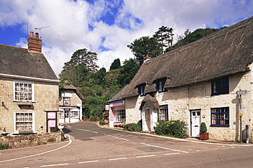 View of thatched cottages, Godshill Village, Isle of Wight, England, United Kingdom, Europe