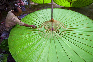 Umbrella making at Borsang Village, Chiang Mai, Thailand, Southeast Asia, Asia